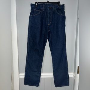 Mens RUSTLER blue jeans straight leg size 33 x 32